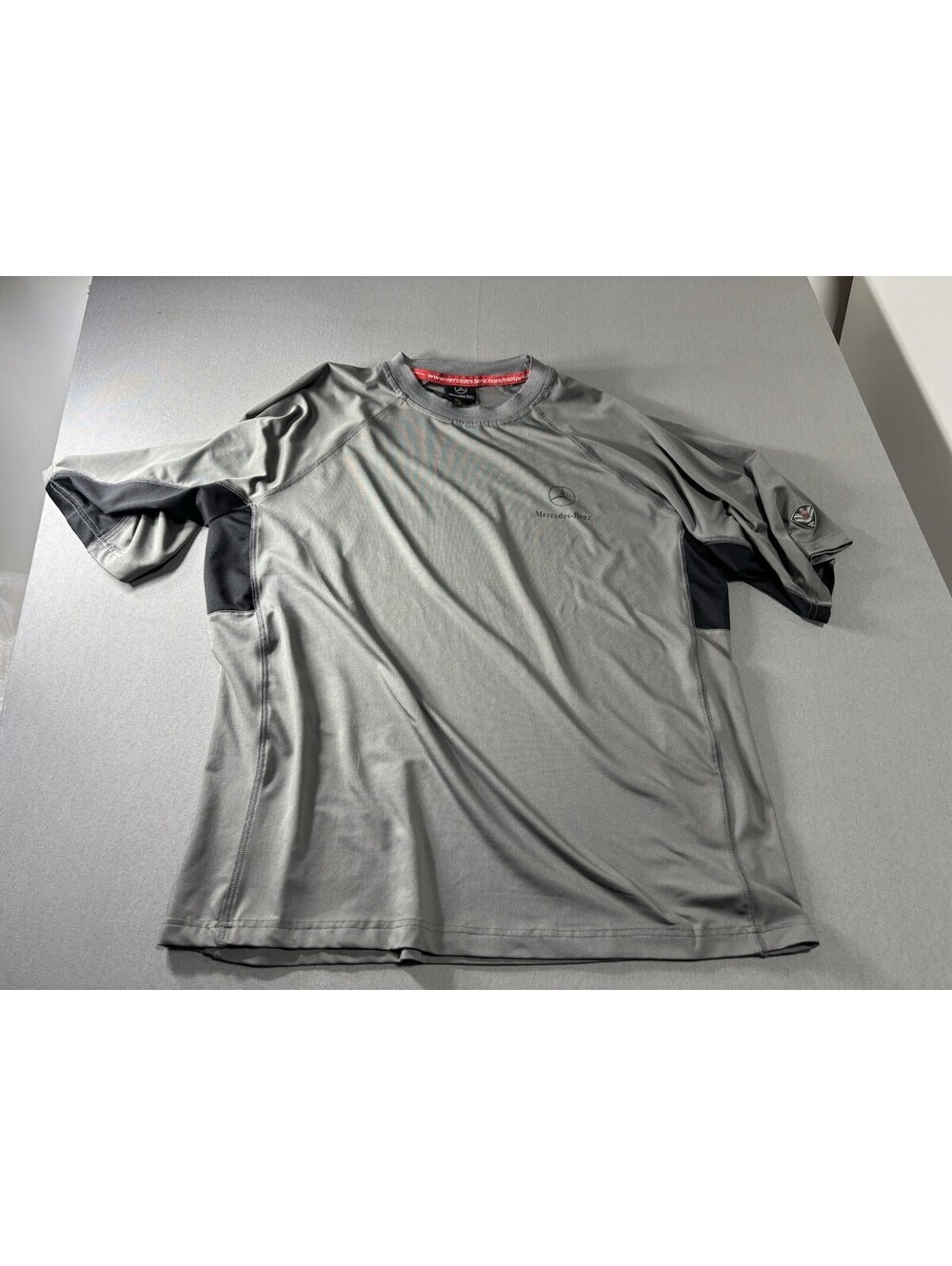 Mercedes Benz Formula One Mens Short Sleeve 1/4 Zip Polo Shirt Size L Black/Gray